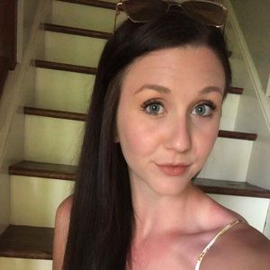 Meet your Posher, Bobbi